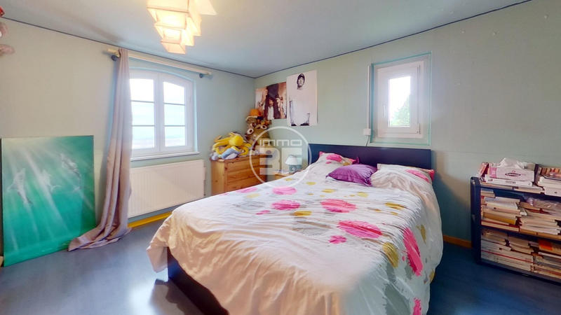 Maison - 200 m² - 6 pièces