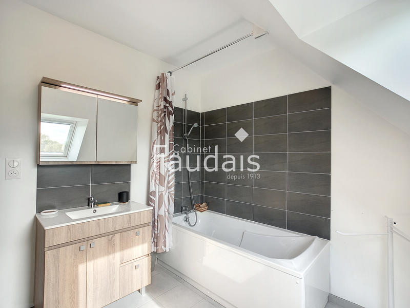 Maison - 105 m² - 5 pièces