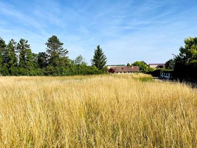 Terrain constructible - 1 420 m²