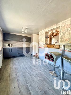 Maison - 180 m² - 7 pièces