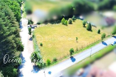 Terrain industriel - 2 500 m²