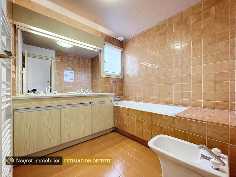 Maison - 125 m² - 5 pièces