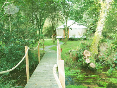 Maison - 239 m² - 16 pièces