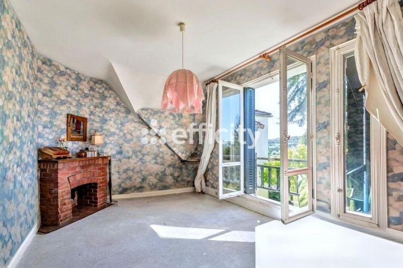 Maison - 115 m² - 6 pièces