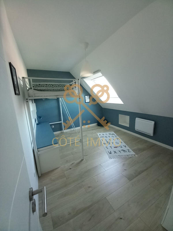 Maison - 90 m² - 5 pièces