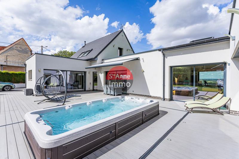 Maison - 290 m² - 6 pièces