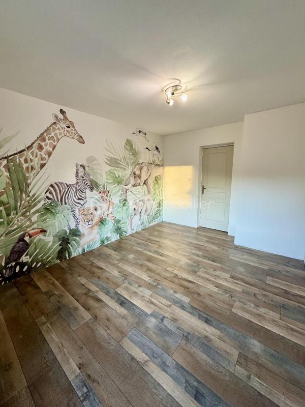 Maison jumelée - 106 m² - 5 pièces