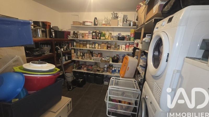 Maison - 211 m² - 11 pièces