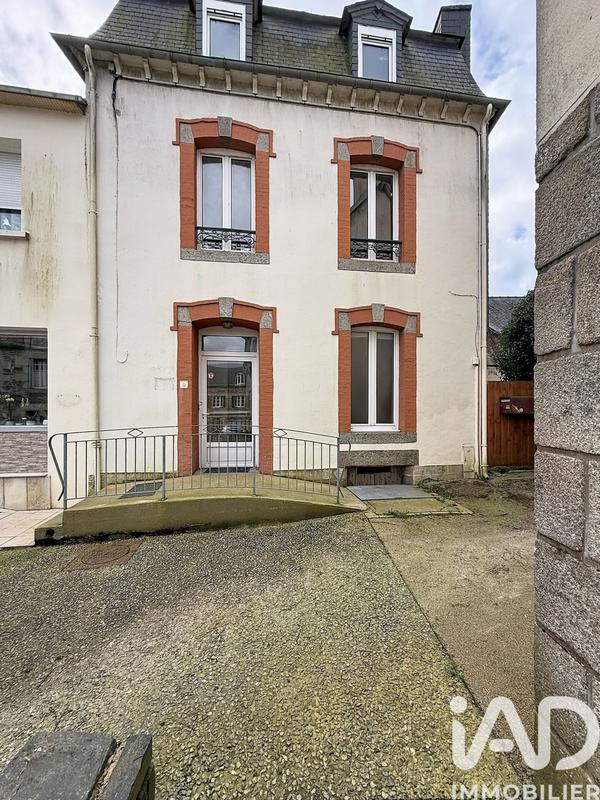 Immeuble - 83 m² - 3 pièces