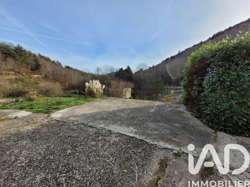 Maison - 106 m² - 6 pièces