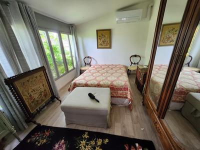 Maison traditionnelle - 263 m² - 13 pièces