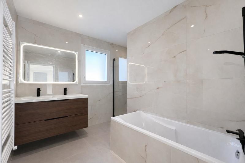 Maison contemporaine - 143 m² - 6 pièces