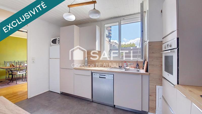 Appartement - 90 m² - 4 pièces