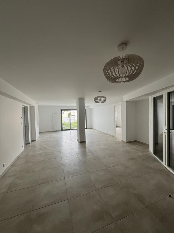 Appartement - 99 m² - 3 pièces