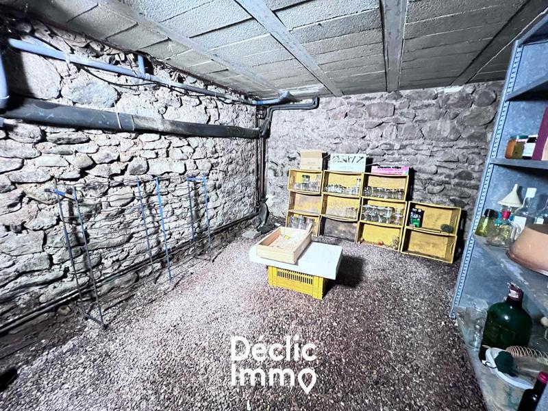 Maison - 211 m² - 6 pièces