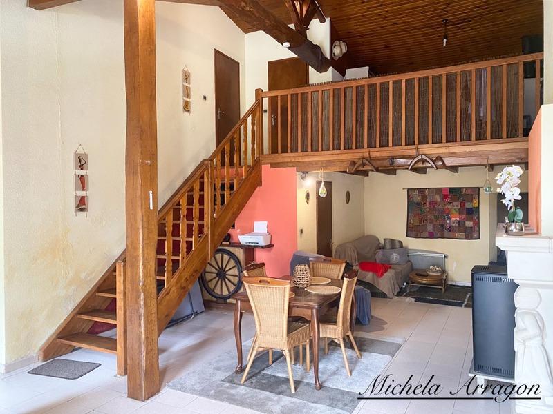 Propriété - 365 m² - 13 pièces