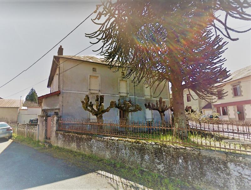 Maison - 240 m² - 10 pièces