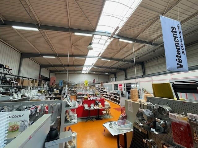 Local commercial - 760 m²