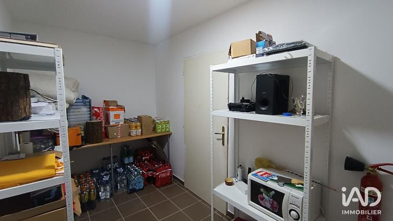 Local commercial - 413 m²