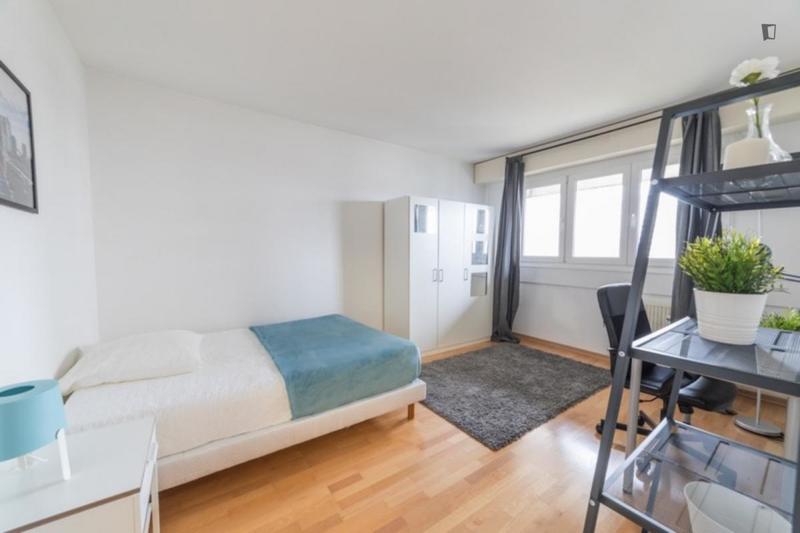 Chambre - 15 m² - 4 pièces