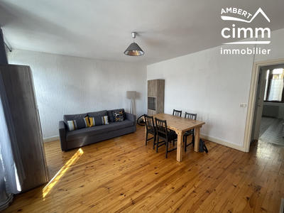 Maison - 92 m² - 4 pièces