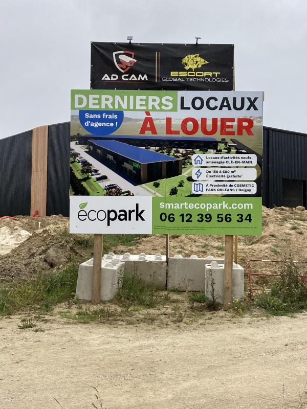 Local d'activité / Entrepôt - 225 m² - 4 pièces