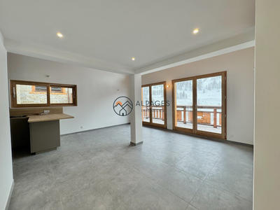 Appartement - 82 m² - 4 pièces