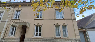 Maison - 94 m² - 5 pièces