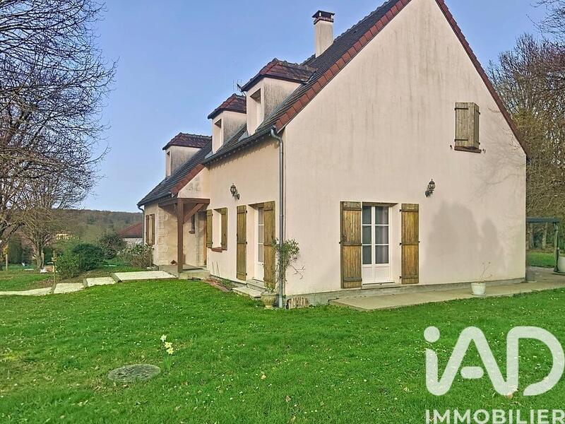 Maison - 190 m² - 8 pièces