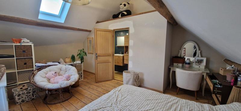 Maison - 92 m² - 4 pièces