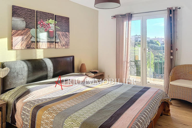 Maison - 102 m² - 4 pièces