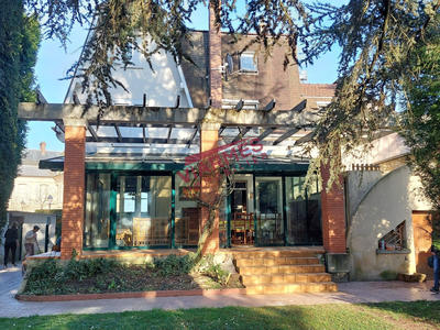 Maison - 195 m² - 7 pièces