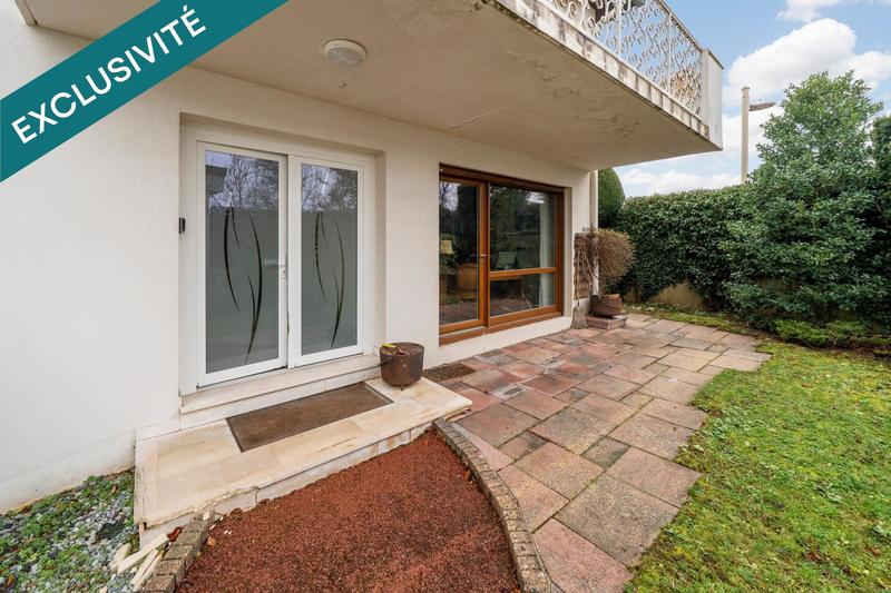 Maison - 195 m² - 8 pièces