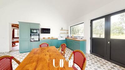 Maison - 120 m² - 6 pièces