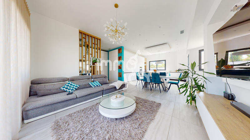 Maison - 127 m² - 5 pièces