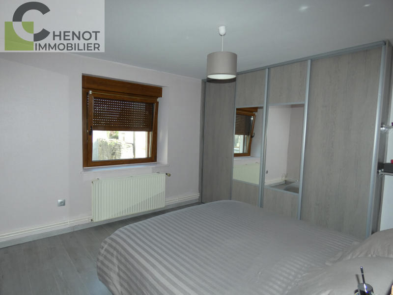 Propriété - 250 m² - 7 pièces