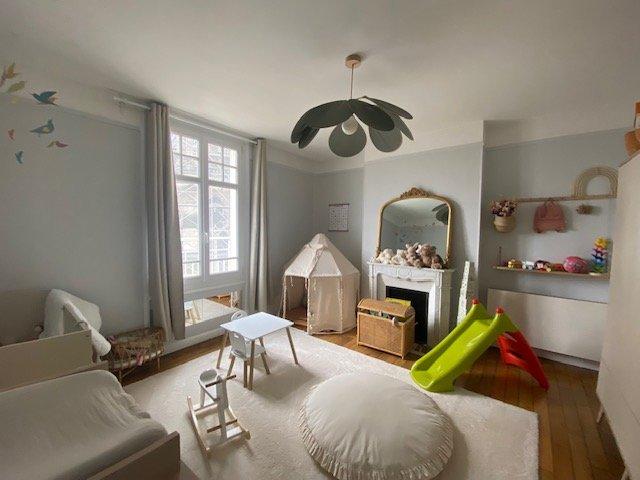 Appartement - 107 m² - 4 pièces