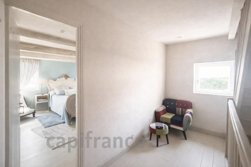 Maison en pierre - 190 m² - 5 pièces