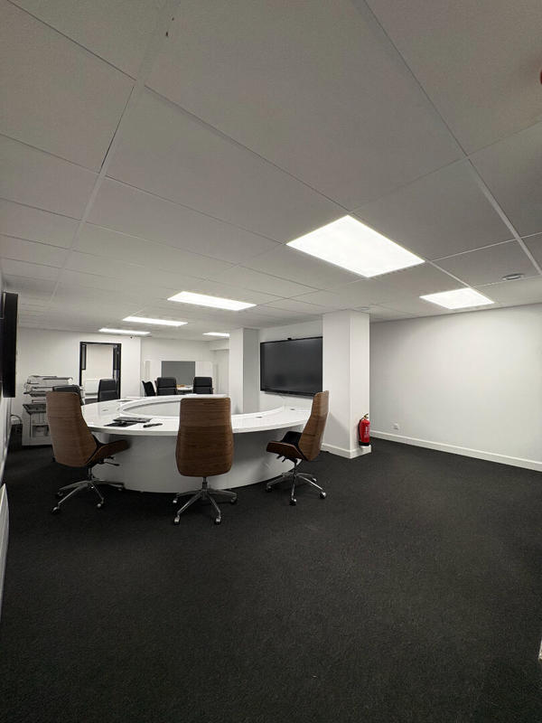 Local commercial - 330 m²