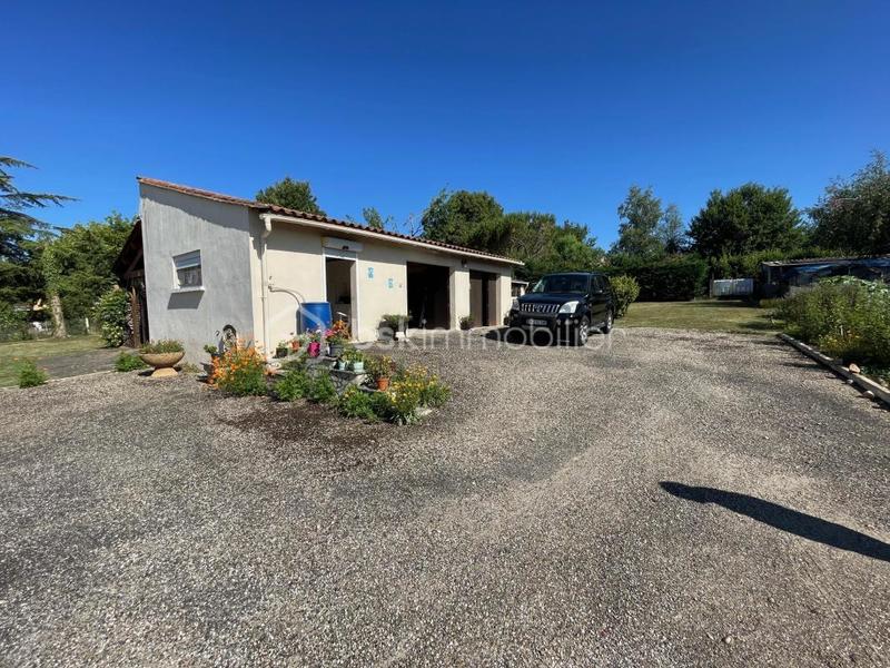 Propriété - 120 m² - 7 pièces