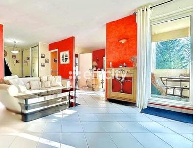 Appartement - 91 m² - 4 pièces