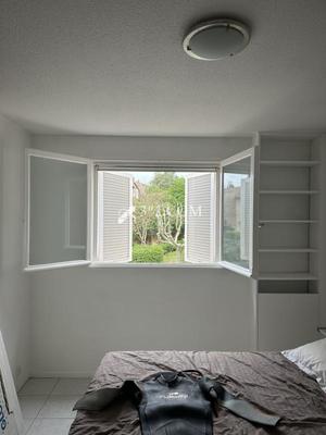 Appartement - 92 m² - 5 pièces