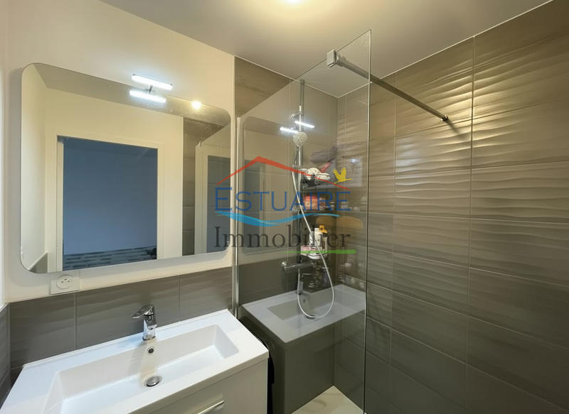 Appartement - 94 m² - 4 pièces