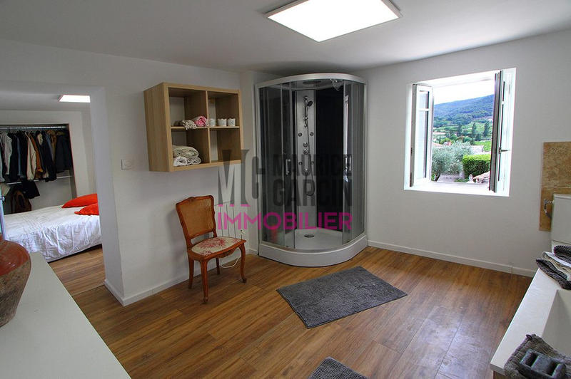 Maison - 165 m² - 8 pièces