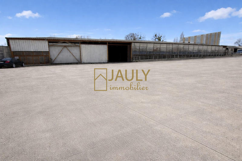 Local commercial - 1 850 m²