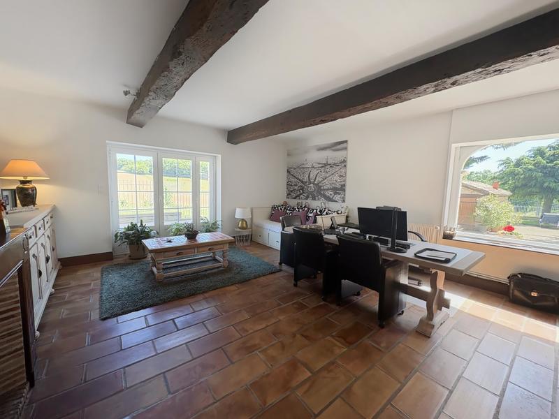 Maison de maîtres - 260 m² - 8 pièces