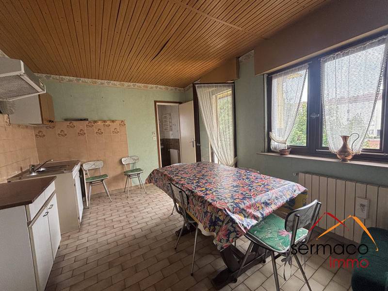 Maison - 194 m² - 9 pièces