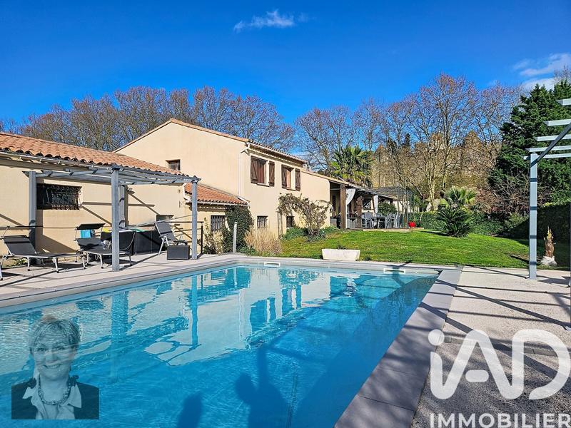 Maison de maîtres - 220 m² - 7 pièces