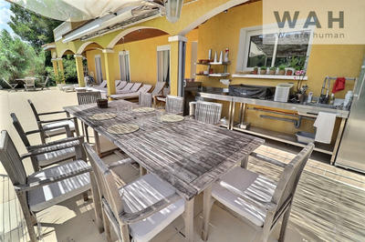 Villa - 167 m² - 6 pièces