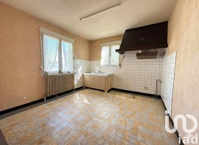 Maison - 93 m² - 5 pièces